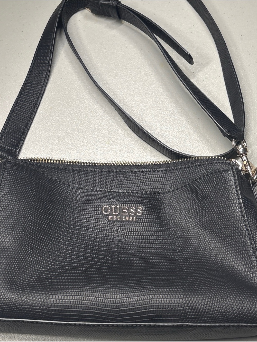 GUESS Lyndi Triple Compartment Girlfriend Crossbody Black Gold